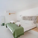 Gasthuis Monti - & Loft In Itria Valley 4*